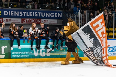 Löwen Frankfurt - ESV Kaufbeuren - 22.12.19 - 158