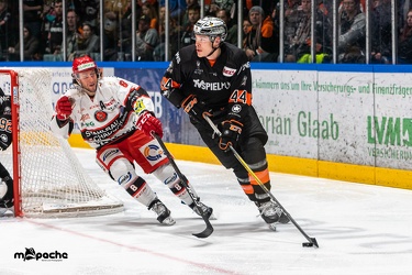 Löwen Frankfurt - Eispiraten Crimmitschau - 23.02.20 - 052