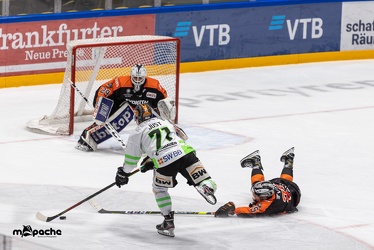 Löwen Frankfurt - Bietigheim Steelers - 25.04.21 - 128