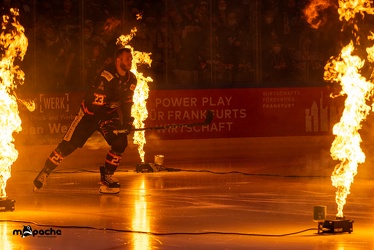 HF1 - Löwen Frankfurt - Heilbronner Falken - 31.3.22 - 017