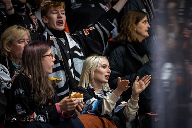 Löwen Frankfurt - Fishtown Pinguins - 20.11.22 - 106