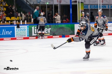 Löwen Frankfurt - Grizzlys Wolfsburg - 15.12.22 - 004