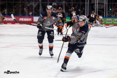 Löwen Frankfurt - Grizzlys Wolfsburg - 15.12.22 - 008