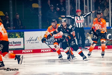 Löwen Frankfurt - Grizzlys Wolfsburg - 15.12.22 - 022