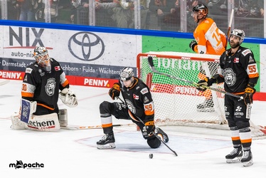 Löwen Frankfurt - Grizzlys Wolfsburg - 15.12.22 - 097