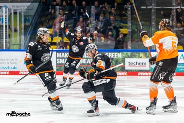 Löwen Frankfurt - Grizzlys Wolfsburg - 15.12.22 - 105