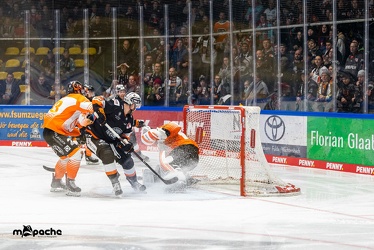 Löwen Frankfurt - Grizzlys Wolfsburg - 15.12.22 - 109