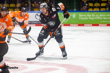 Löwen Frankfurt - Grizzlys Wolfsburg - 15.12.22 - 114