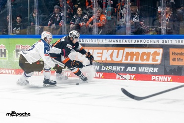 Löwen Frankfurt - Nürnberg Ice Tigers - 20.12.22 - 045