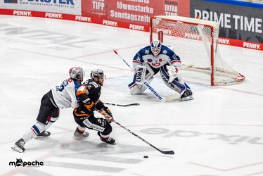 Löwen Frankfurt - Nürnberg Ice Tigers - 20.12.22 - 053