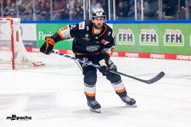 Löwen Frankfurt - ERC Ingolstadt - 23.12.22 - 030