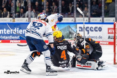 Löwen Frankfurt - Redbull München - 3.12.23 - 021