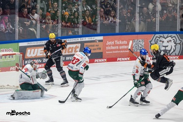 Löwen Frankfurt - Augsburger Panther - 17.12.23 - 052