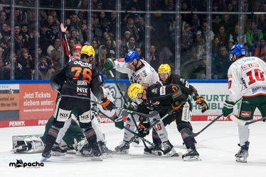 Löwen Frankfurt - Augsburger Panther - 17.12.23 - 061