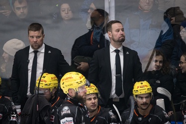 Löwen Frankfurt - Augsburger Panther - 17.12.23 - 093