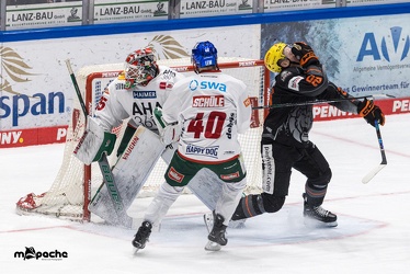 Löwen Frankfurt - Augsburger Panther - 17.12.23 - 095