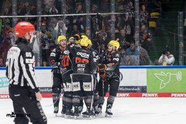 Löwen Frankfurt - Augsburger Panther - 17.12.23 - 142