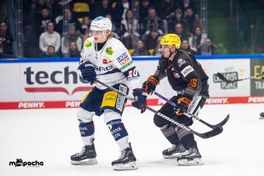 Löwen Frankfurt - Eisbären Berlin - 28.12.23 - 064