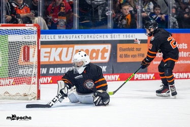 Löwen Frankfurt - Eisbären Berlin - 28.12.23 - 077