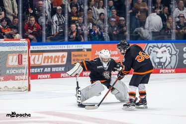 Löwen Frankfurt - Eisbären Berlin - 28.12.23 - 079