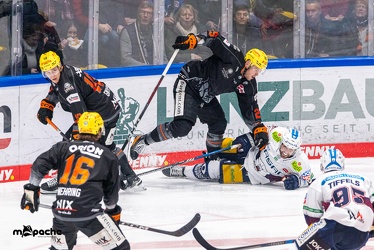 Löwen Frankfurt - Eisbären Berlin - 28.12.23 - 086