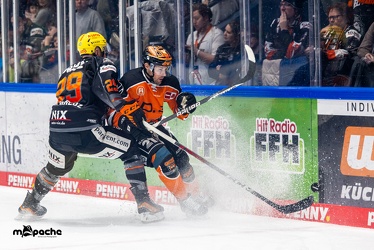 Löwen Frankfurt - Grizzlys Wolfsburg - 3.1.24 - 046