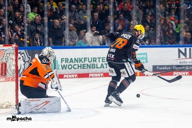 Löwen Frankfurt - Grizzlys Wolfsburg- 28.1.24 - 071