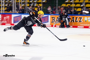 Löwen Frankfurt - Adler Mannheim -18.2.24 - 011