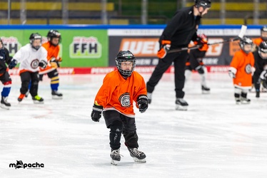 Family on Ice - 9.11.24 - 094