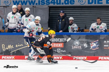 Löwen Frankfurt - Iserlohn Roosters - 14.11.24 - 066