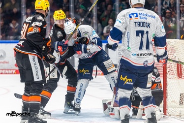 Löwen Frankfurt - Iserlohn Roosters - 14.11.24 - 076