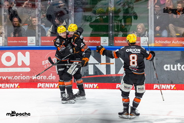 Löwen Frankfurt - Eisbären Berlin - 19.2.25 - 051