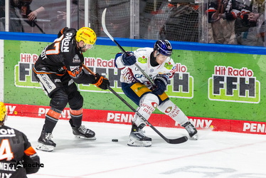 Löwen Frankfurt - Eisbären Berlin - 19.2.25 - 063