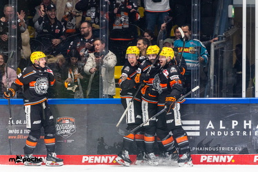 Löwen Frankfurt - Eisbären Berlin - 19.2.25 - 099