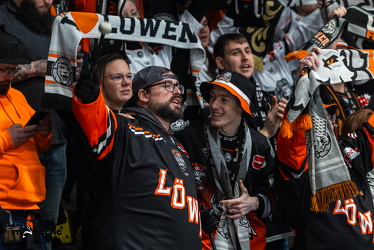Löwen Frankfurt - Eisbären Berlin - 19.2.25 - 110