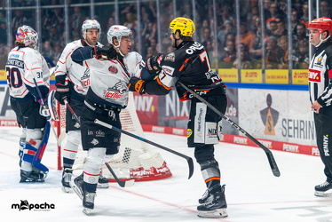 Löwen Frankfurt - Nürnberg Ice Tigers - 26.9.25 - 029
