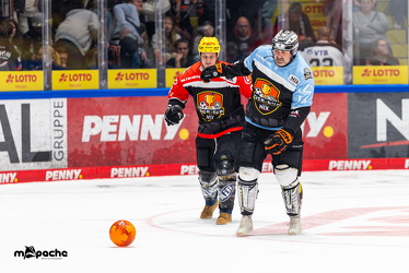 Löwen Frankfurt - Nürnberg Ice Tigers - 26.9.25 - 068