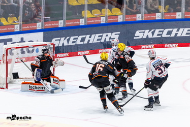 Löwen Frankfurt - Nürnberg Ice Tigers - 26.9.25 - 084