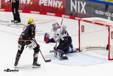 Löwen Frankfurt - Nürnberg Ice Tigers - 26.9.25 - 087