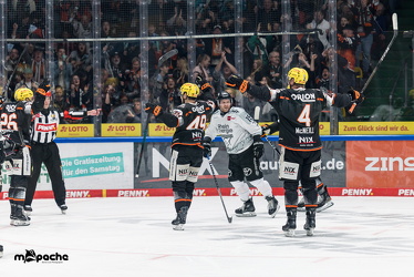 Löwen Frankfurt - Kölner Haie- 4.10.25 - 070