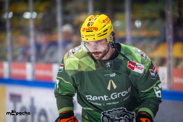 Löwen Frankfurt - Eisbären Berlin- 10.10.25 - 001
