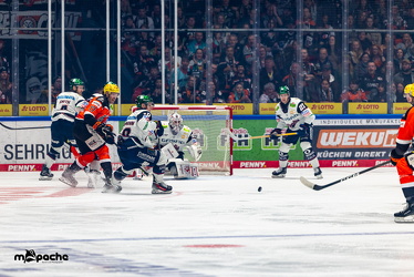 Löwen Frankfurt - Eisbären Berlin- 10.10.25 - 027