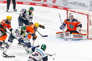 Löwen Frankfurt - Eisbären Berlin- 10.10.25 - 034