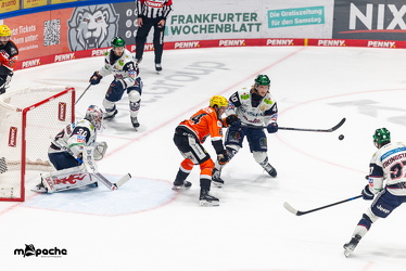 Löwen Frankfurt - Eisbären Berlin- 10.10.25 - 040