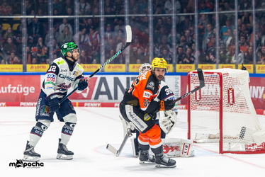 Löwen Frankfurt - Eisbären Berlin- 10.10.25 - 046