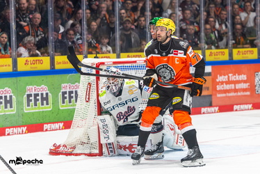 Löwen Frankfurt - Eisbären Berlin- 10.10.25 - 095