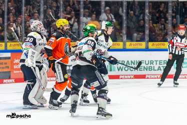 Löwen Frankfurt - Eisbären Berlin- 10.10.25 - 096