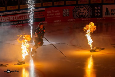 Löwen Frankfurt - Red Bull München- 17.10.25 - 020