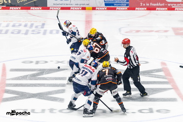 Löwen Frankfurt - Red Bull München- 17.10.25 - 027
