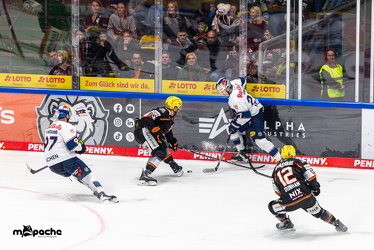 Löwen Frankfurt - Red Bull München- 17.10.25 - 078
